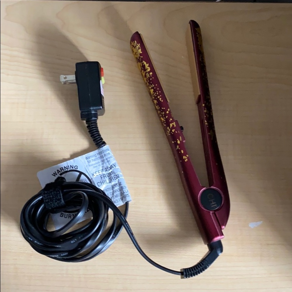 Hair straightener